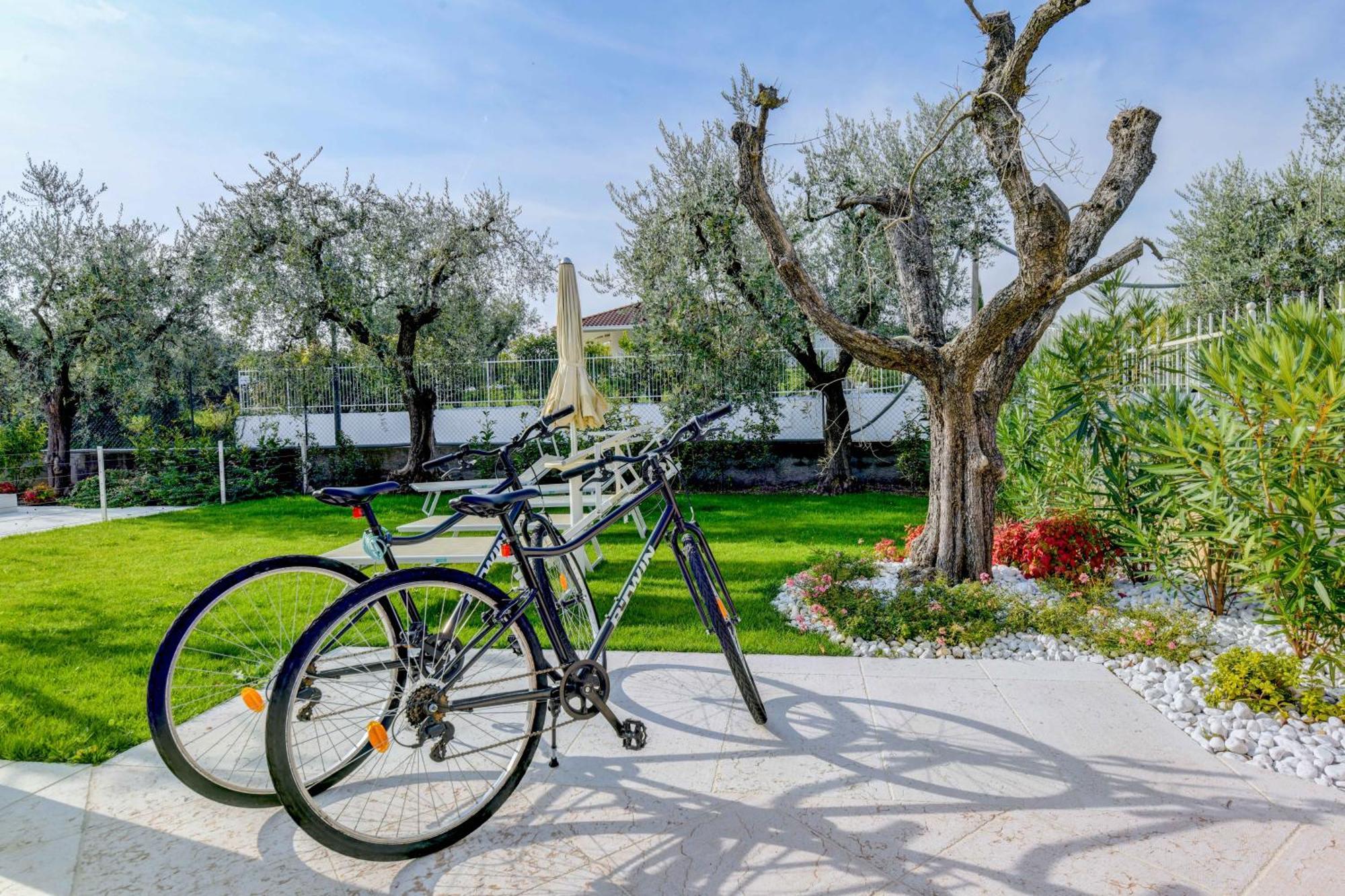 Le Ville Della Romantica Manerba del Garda Eksteriør bilde