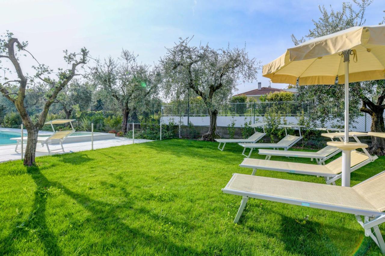 Le Ville Della Romantica Manerba del Garda Eksteriør bilde
